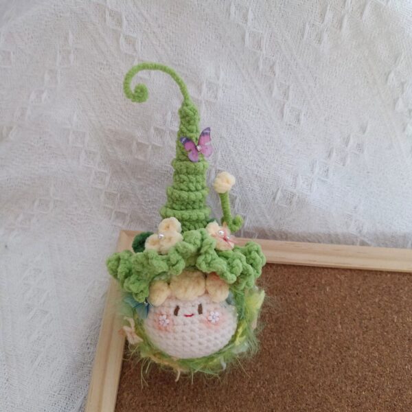 Handcrafted Wizard of Oz Crochet Doll Ornament – Unique Green Adventure Gift for Friends & Fans - Image 7