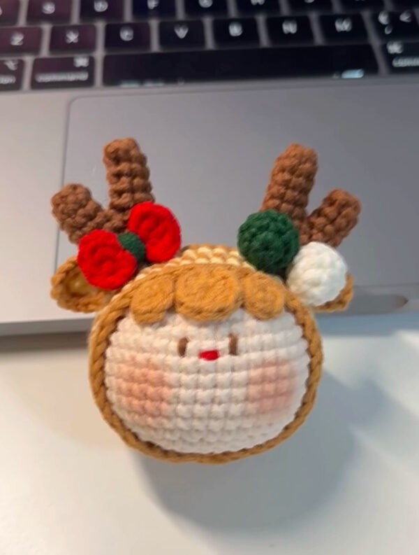 Handcrafted DIY Christmas Tree Dango Keychains – Adorable Crochet Gifts for a Festive Holiday Touch - Image 6