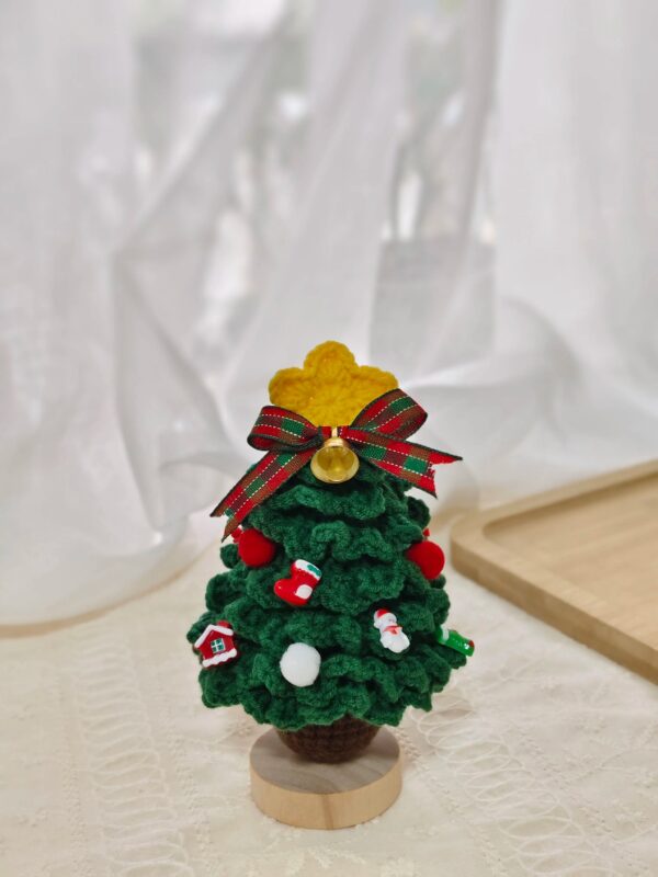 Handmade Crochet Amigurumi Christmas Keychain Ornaments – Festive Wool Plushies for Gifts, Décor & Holiday Cheer - Image 11