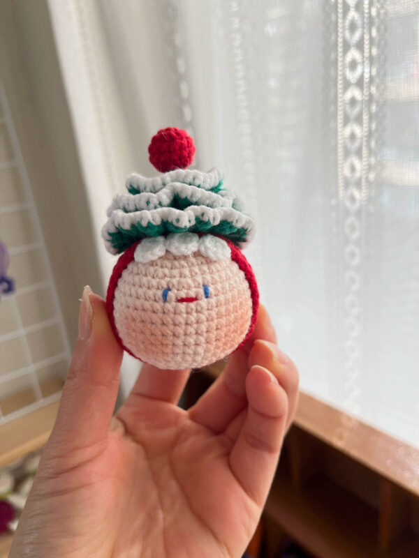 Handmade Crochet Amigurumi Christmas Keychain Ornaments – Festive Wool Plushies for Gifts, Décor & Holiday Cheer - Image 7